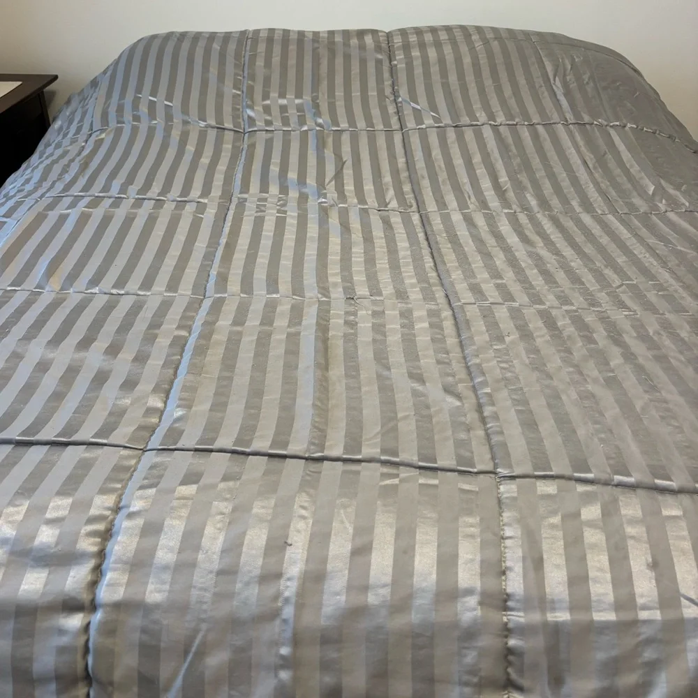 Striped Comforter Bedspread Ultra Stripes Luxury Hotel Style Silver Full Queen